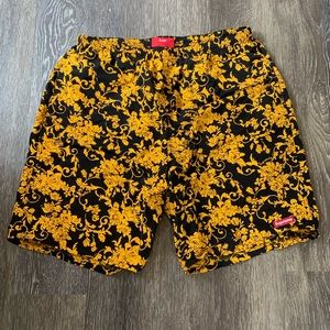 Supreme Swim Trunks Size Large